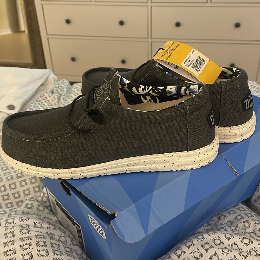 Hey Dude Wally canvas shoes